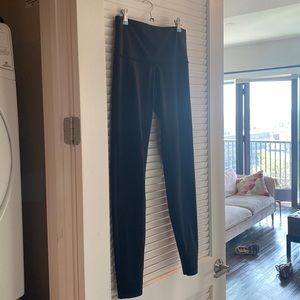 Lululemon size 8 black leggings
